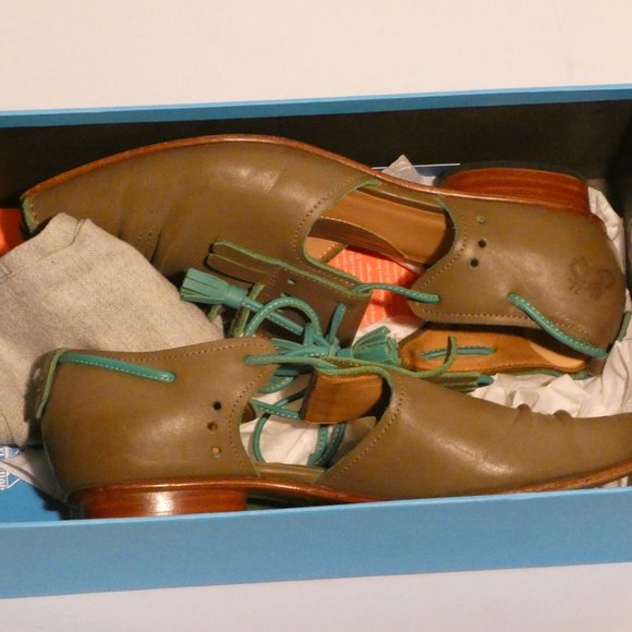 9- John Fluevog Mile End open-sided Kiltie Grey Leather Shoes 8 - Picture 10 of 11